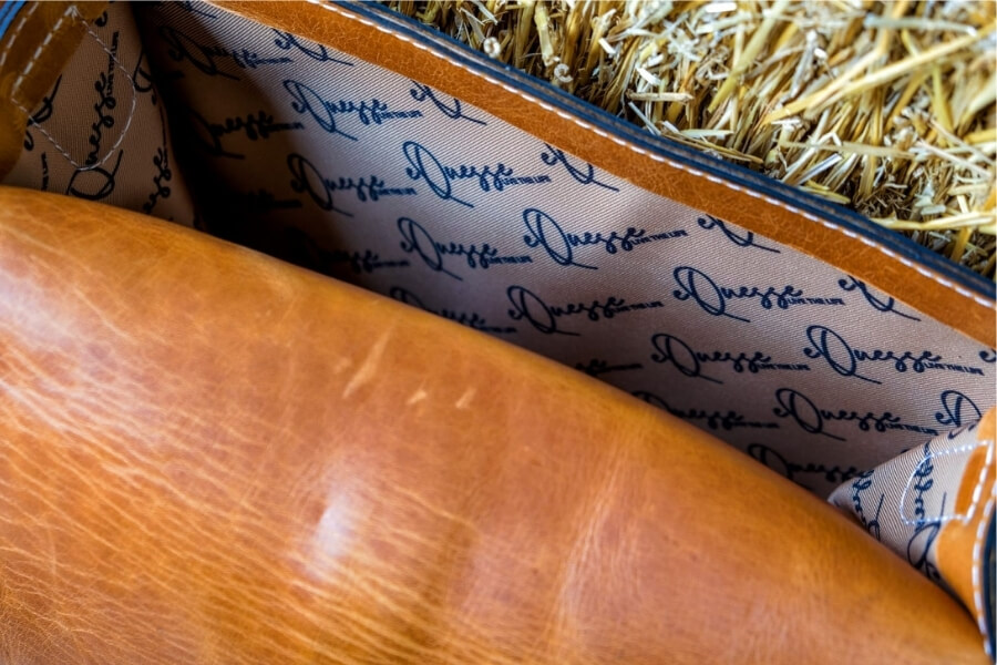 Custom leatherwork and design by eQuesse